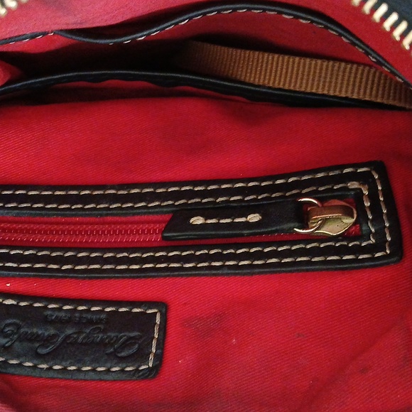 Dooney & Bourke Pebble Grain Crossbody Bag. - Picture 11 of 16